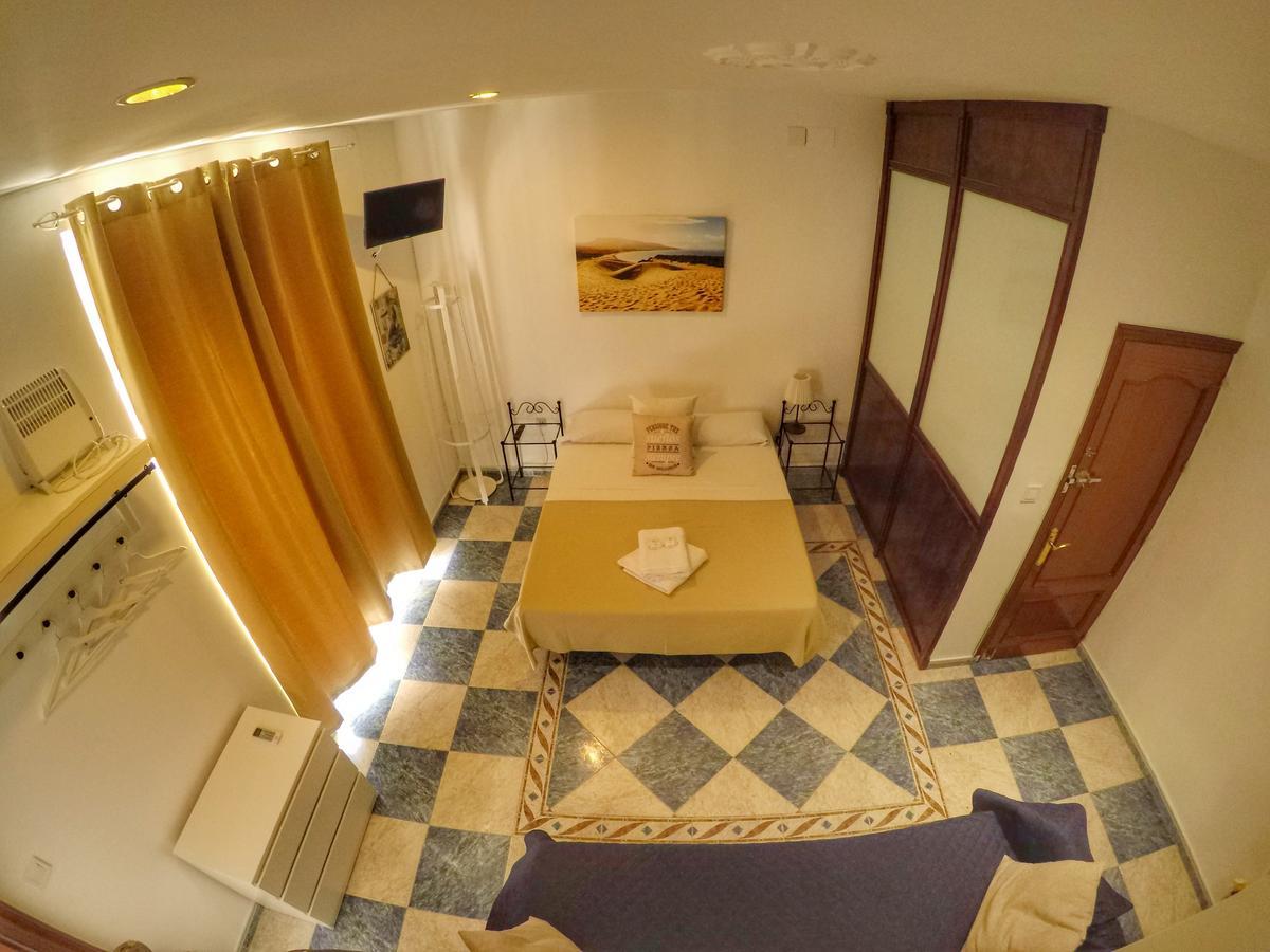 Spanish Galleon Lodge Cádiz Eksteriør bilde