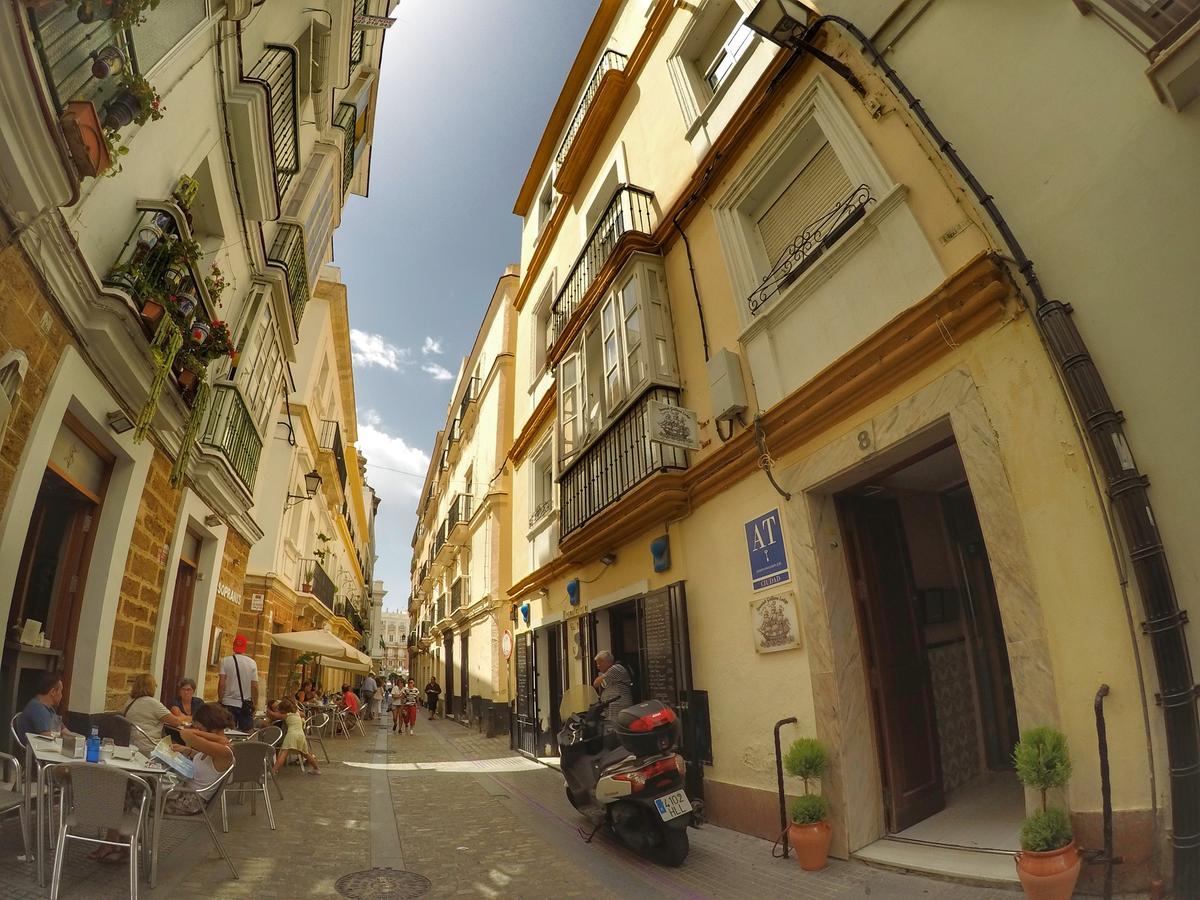 Spanish Galleon Lodge Cádiz Eksteriør bilde