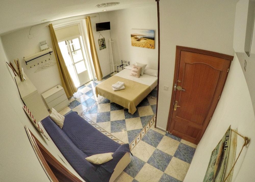 Spanish Galleon Lodge Cádiz Eksteriør bilde